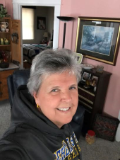 Photo of Debbie Helton
